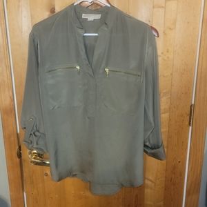 MICHAEL by Michael Kors covered buttons, zip pockets, roll up sleeve shirt SM